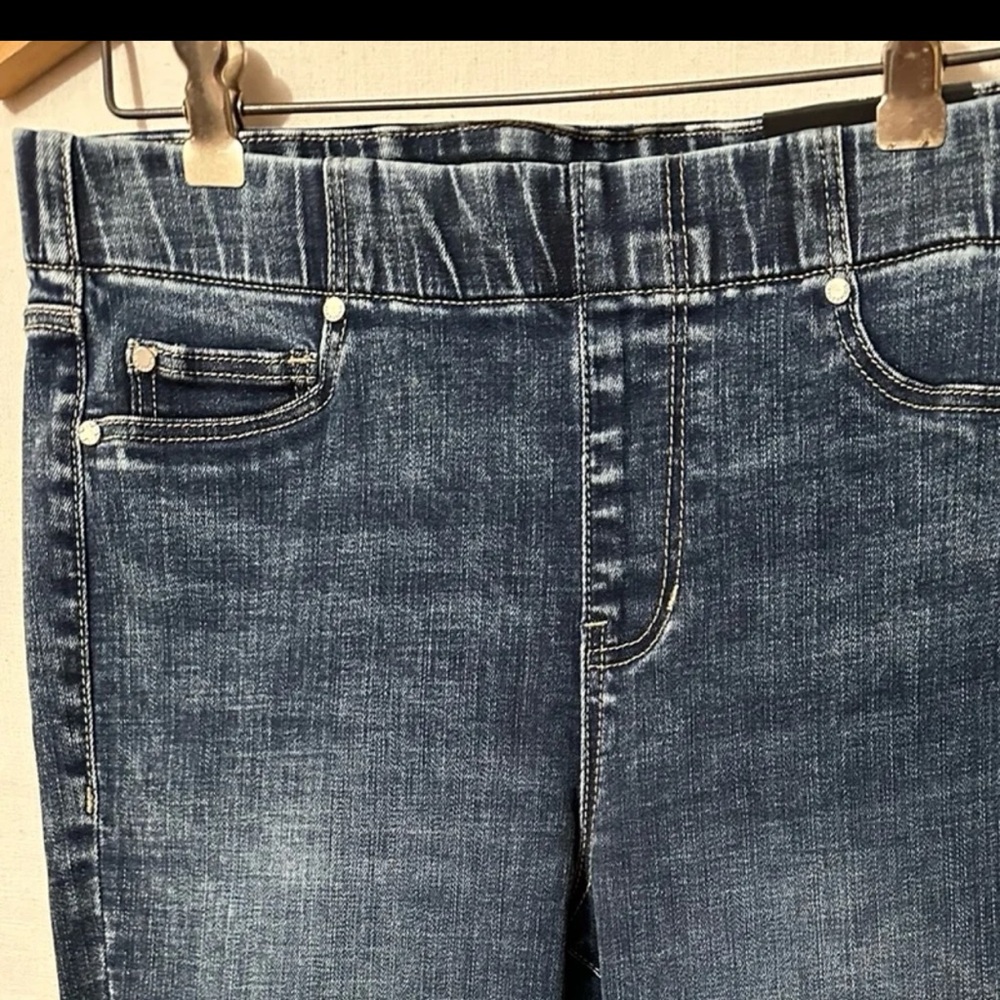 Chloe pull on jeans, size4